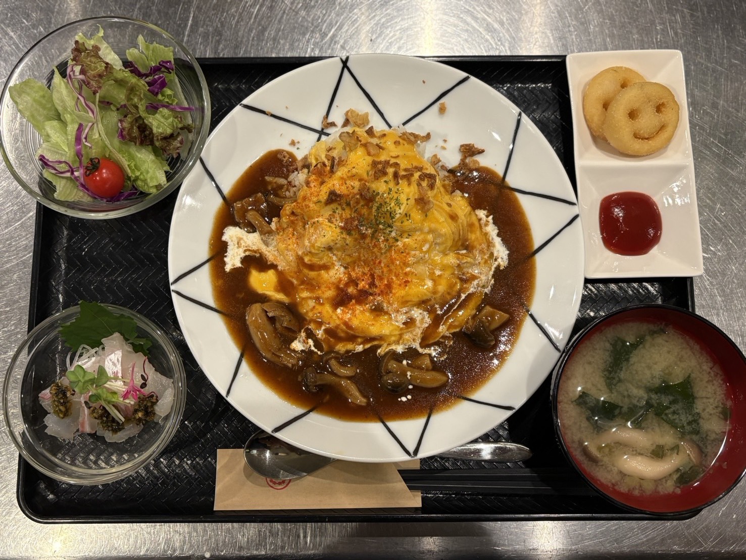 チーズinオムライスプレート